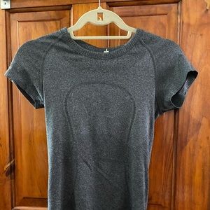 Lululemon short sleeve tech tee
